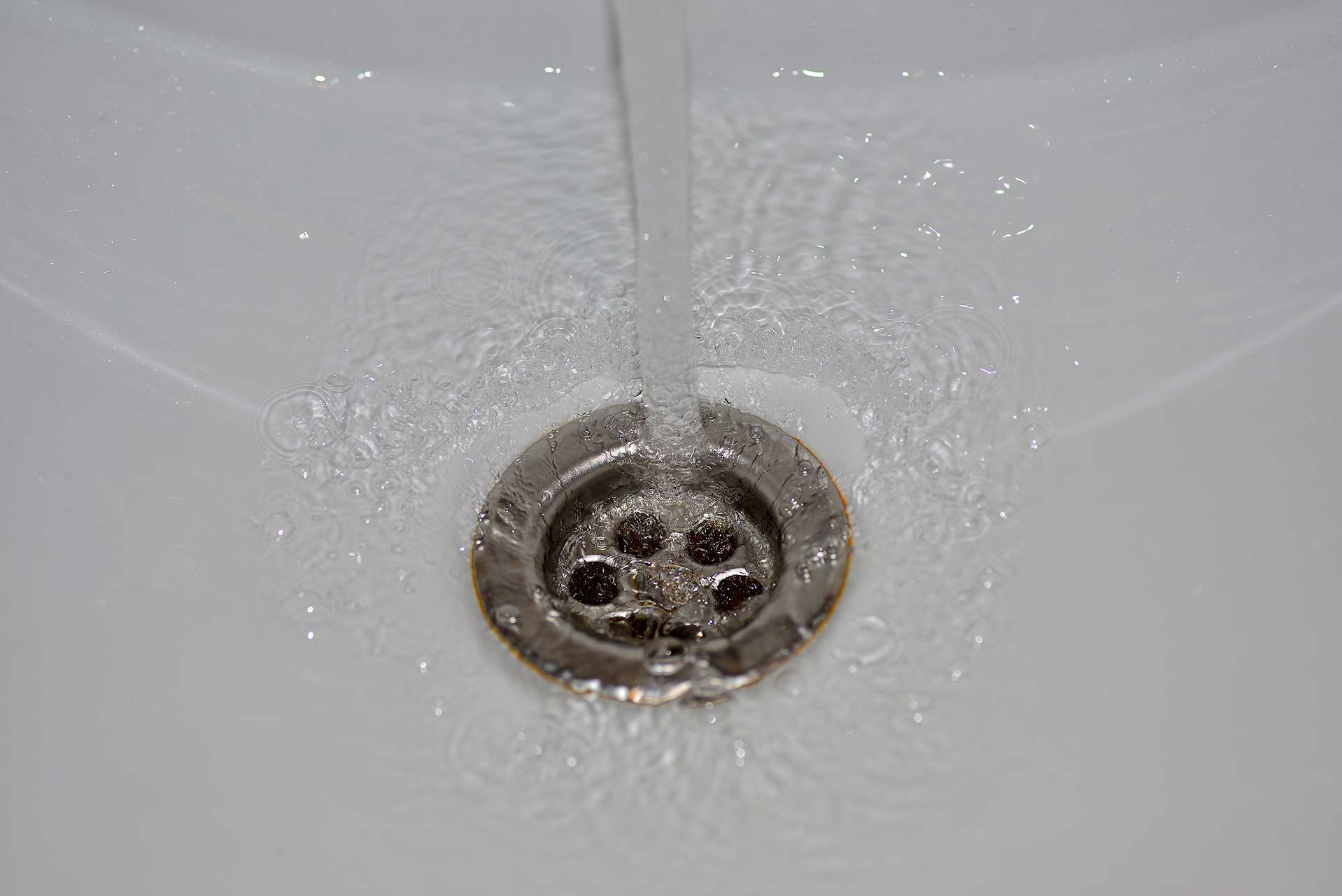 A2B Drains provides services to unblock blocked sinks and drains for properties in Spalding.